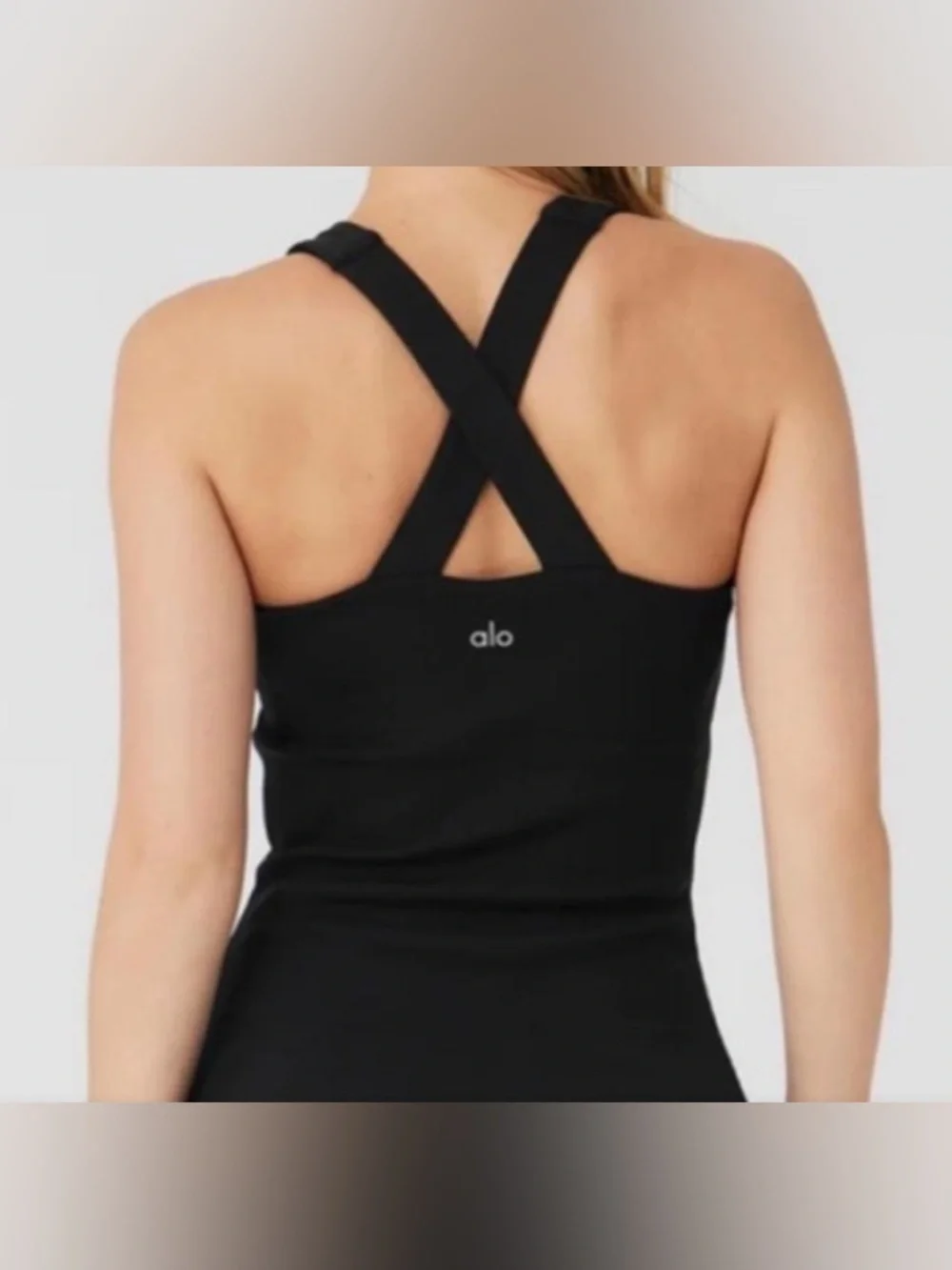 ALO Yoga Elevate Ribbed V-Neck Tank• SMALL•EUC•BLACK